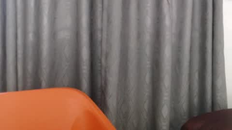 Snapshot of hornyxbum chatting on June 27, 9:58 am hornyxbum online show from June 27, 9:58 am