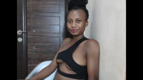 Snapshot of hornyxmamacita chatting on May 17, 7:54 pm hornyxmamacita online show from May 17, 7:54 pm