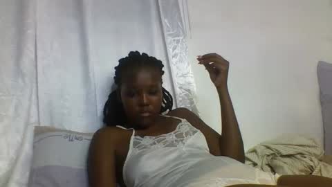 Its Cora online show from October 20, 4:18 pm