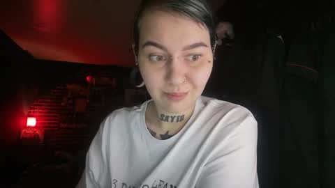 Snapshot of horror_circus chatting on December 10, 6:28 pm Messalina Horror online show from December 10, 6:28 pm