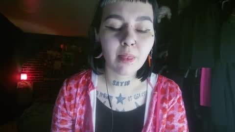 Snapshot of horror_circus chatting on December 31, 11:09 am Messalina Horror online show from December 31, 11:09 am