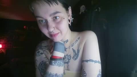 Snapshot of horror_circus chatting on February 7, 9:15 pm Messalina Horror online show from February 7, 9:15 pm