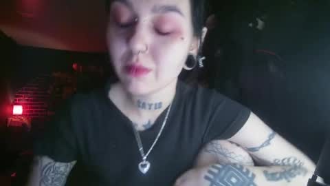 Snapshot of horror_circus chatting on February 17, 3:15 am Messalina Horror online show from February 17, 3:15 am