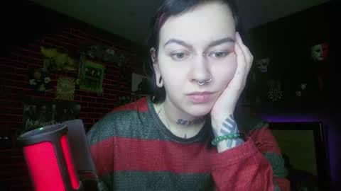 Snapshot of horror_circus chatting on October 19, 4:07 pm Messalina Horror online show from October 19, 4:07 pm