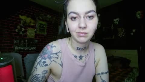 Snapshot of horror_circus chatting on May 19, 1:56 am Messalina Horror online show from May 19, 1:56 am