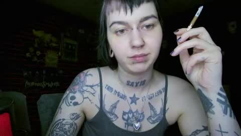 Snapshot of horror_circus chatting on August 2, 2:43 am Messalina Horror online show from August 2, 2:43 am