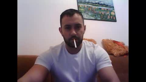 Snapshot of horsechris chatting on December 25, 4:32 pm Chriss90 online show from December 25, 4:32 pm