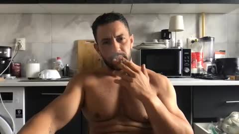 Snapshot of horsechris chatting on April 30, 9:04 am Chriss90 online show from April 30, 9:04 am