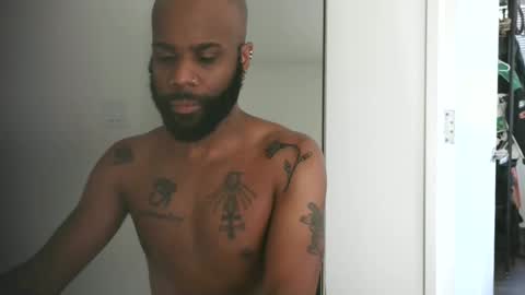 Snapshot of horus00 chatting on January 27, 1:09 pm Horus00 online show from January 27, 1:09 pm