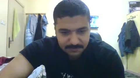 hossampharaos21 online show from March 17, 12:48 am