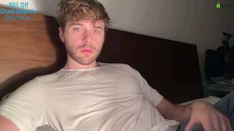 Edward aka Wolf online show from December 22, 11:24 pm