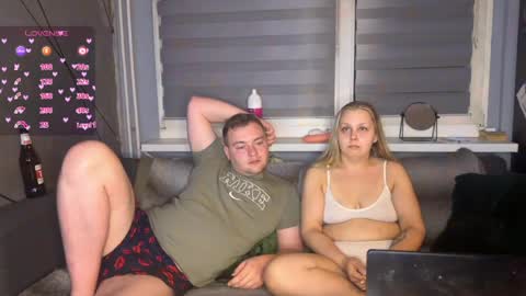 Snapshot of hot___________couple chatting on March 20, 6:57 pm hot couple online show from March 20, 6:57 pm