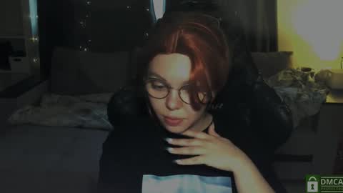 Snapshot of hot_babayaga chatting on December 12, 11:18 am   online show from December 12, 11:18 am