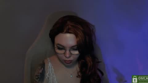Snapshot of hot_babayaga chatting on December 14, 11:12 pm   online show from December 14, 11:12 pm