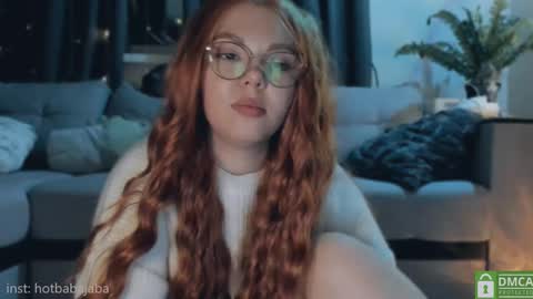 Snapshot of hot_babayaga chatting on December 23, 10:23 pm   online show from December 23, 10:23 pm