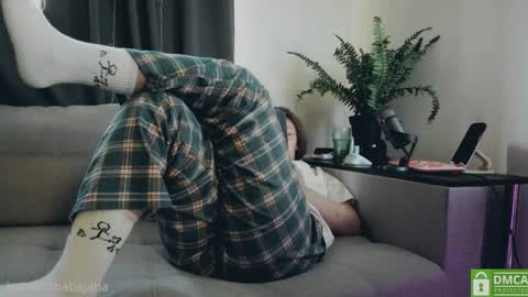 Snapshot of hot_babayaga chatting on February 27, 2:32 pm   online show from February 27, 2:32 pm