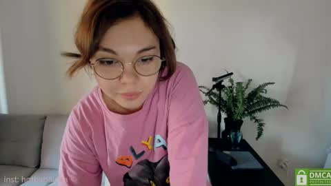 Snapshot of hot_babayaga chatting on March 7, 8:13 am   online show from March 7, 8:13 am