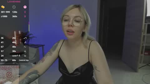 Snapshot of hot_babayaga chatting on September 22, 4:20 pm   online show from September 22, 4:20 pm