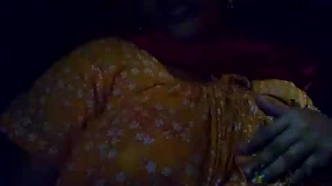 Snapshot of hot_baby_priya chatting on October 26, 3:18 pm hot_baby_priya online show from October 26, 3:18 pm