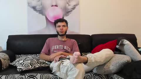 hot bad boy69 online show from December 22, 7:33 pm