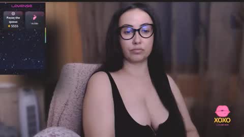 v     online show from September 28, 8:03 pm