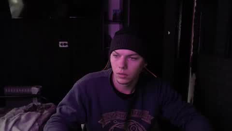 Hot boy 2002 online show from October 30, 7:54 am