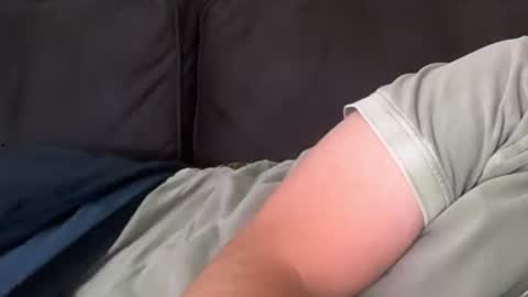Snapshot of hot_boy_dutch chatting on June 10, 7:02 pm hot_boy_dutch online show from June 10, 7:02 pm