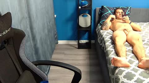 hot_cap_77 online show from April 25, 7:33 pm