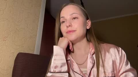 hot_chance_ online show from April 21, 3:17 pm