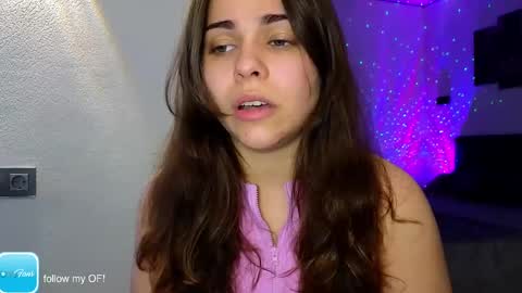 LiluCaroline online show from May 6, 3:17 pm