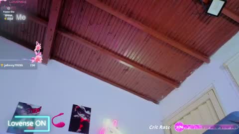 Snapshot of hot_destinyk chatting on June 11, 12:32 am destinyk online show from June 11, 12:32 am