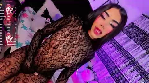 Snapshot of hot_eyes16 chatting on June 12, 7:29 am Valens online show from June 12, 7:29 am