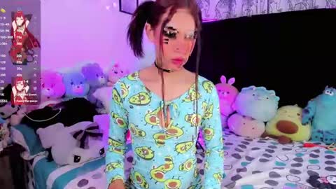 Snapshot of hot_eyes16 chatting on July 6, 4:20 am Valens online show from July 6, 4:20 am