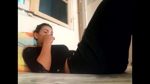Snapshot of hot_fallingdevil chatting on October 26, 10:43 am Hot falling devil online show from October 26, 10:43 am