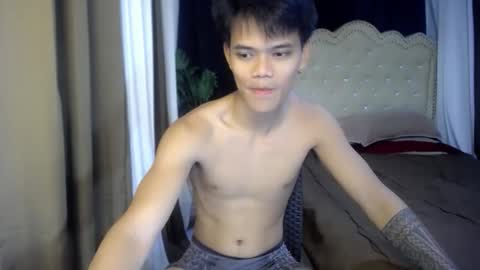 hot_fucker_ online show from October 31, 12:06 pm