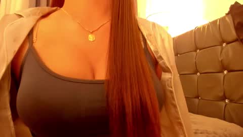 kelly lee online show from March 8, 10:08 am