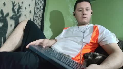 hot_guy36 online show from April 27, 5:22 pm