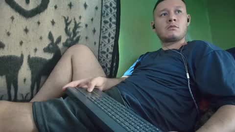 hot_guy36 online show from May 1, 3:27 pm