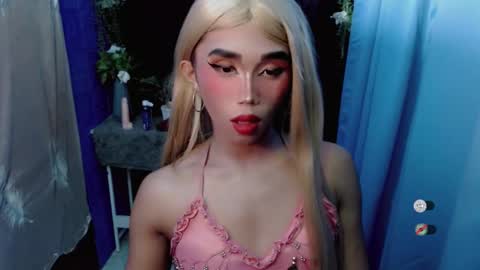 Khianna online show from February 22, 12:04 pm