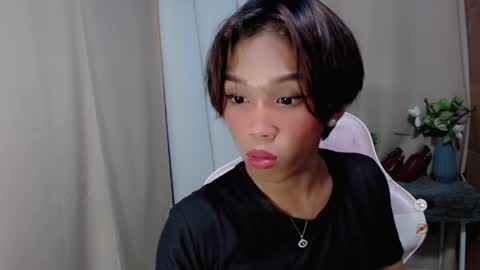 Snapshot of hot_khianna chatting on May 8, 6:35 pm Khianna online show from May 8, 6:35 pm