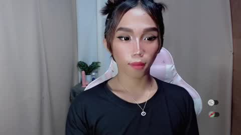 Snapshot of hot_khianna chatting on May 11, 11:27 am Khianna online show from May 11, 11:27 am