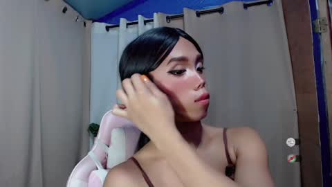 Snapshot of hot_khianna chatting on May 11, 4:15 pm Khianna online show from May 11, 4:15 pm