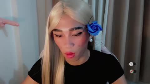 Snapshot of hot_khianna chatting on July 10, 5:48 pm Khianna online show from July 10, 5:48 pm
