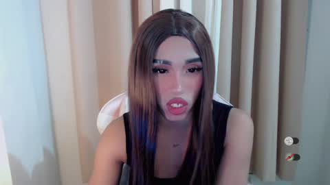 Snapshot of hot_khianna chatting on July 16, 2:01 pm Khianna online show from July 16, 2:01 pm