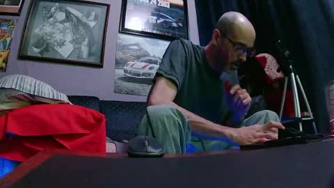 hot_krispy_kreme online show from April 29, 4:16 am