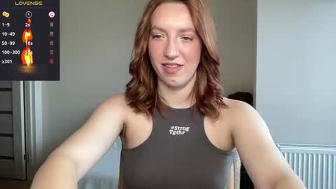 Lina online show from November 7, 8:25 am