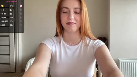 Snapshot of hot_lliinns chatting on June 16, 7:33 am Lina online show from June 16, 7:33 am