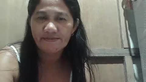 Snapshot of hot_mama09 chatting on June 17, 10:06 am hotmama online show from June 17, 10:06 am