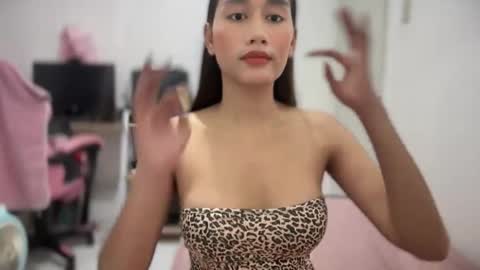 Snapshot of hot_marryxx chatting on November 24, 6:24 am marry online show from November 24, 6:24 am