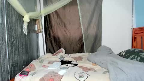 Snapshot of hot_moxie chatting on November 17, 3:56 am hot_moxie online show from November 17, 3:56 am